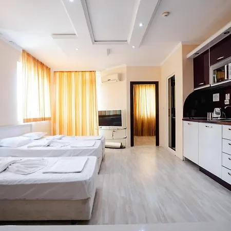 K&e And 3* Napospart