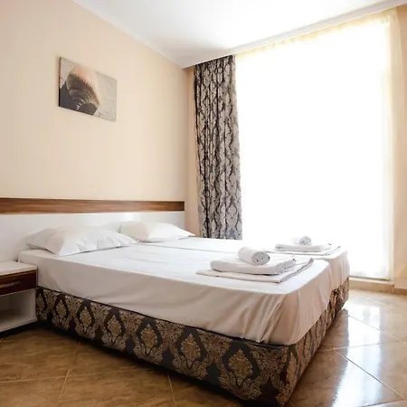 Apart Otel K&e And Sunny Beach