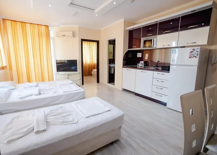 K&e And Słoneczny Brzeg